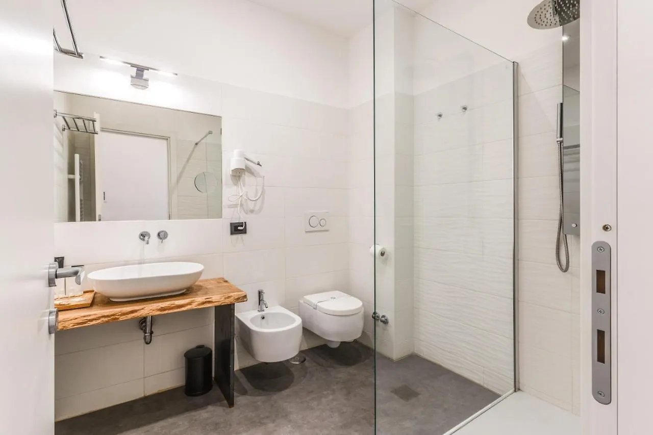 Bed & Breakfast Effe Luxury Palace Rome Italy